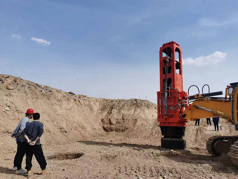 150千焦高速液壓夯實(shí)機(jī) 150千焦高速液壓夯實(shí)機(jī)